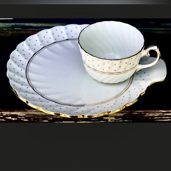 Gladstone Gold Trim Polka Dot Scalloped Lunch Plate & Cup Set - Picture 4 of 10